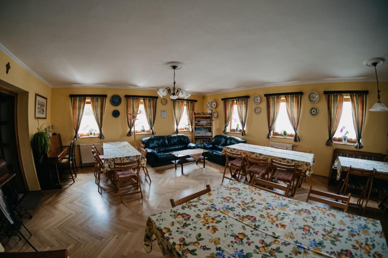 Hemina Vendégház Tata Exterior foto